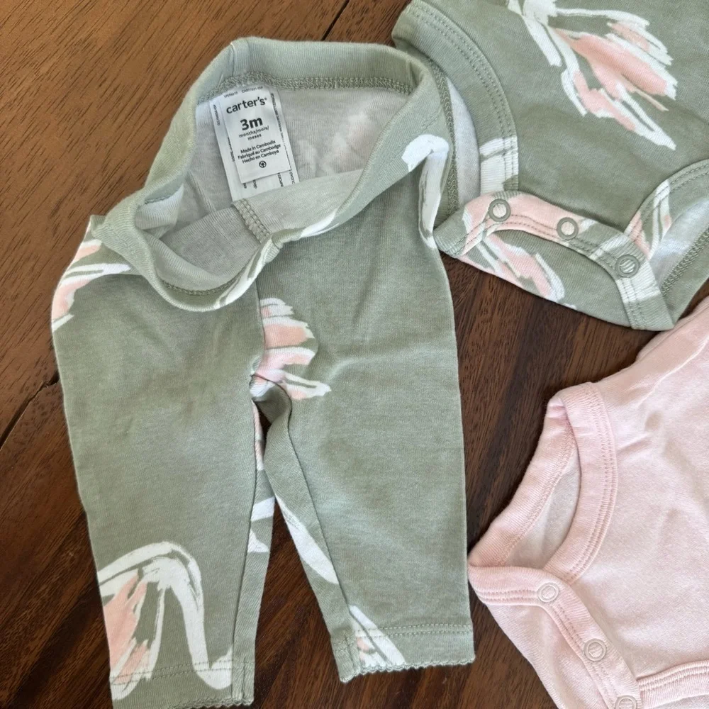 Carter’s Baby Girl Swan Print Two Cotton Bodysuits and Leggings Set Size 3M